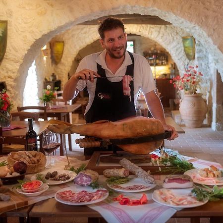 Вилла Castello Di Pupaggi Sellano Экстерьер фото
